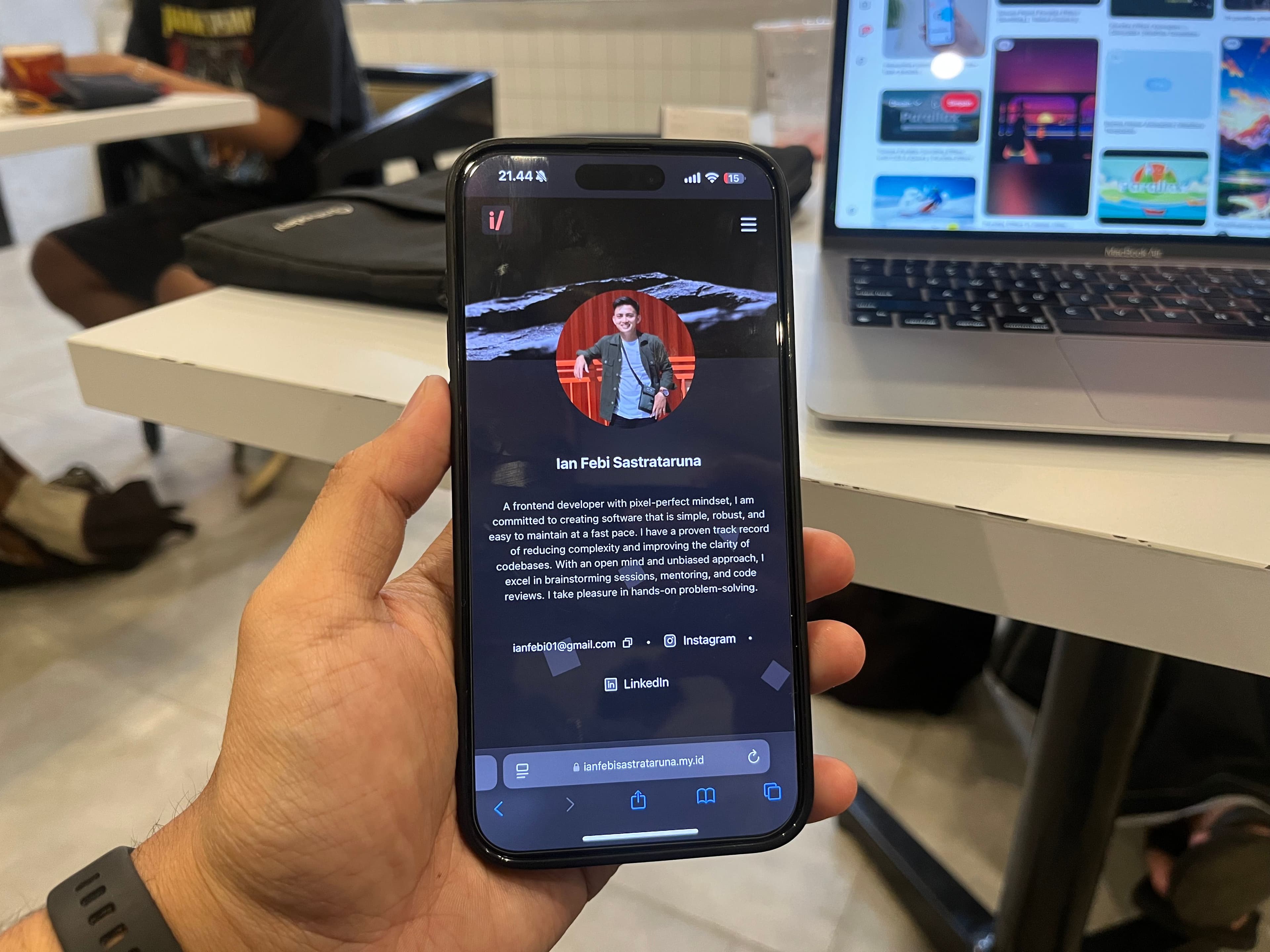 How to Create a Cool Parallax Effect in React.js Image